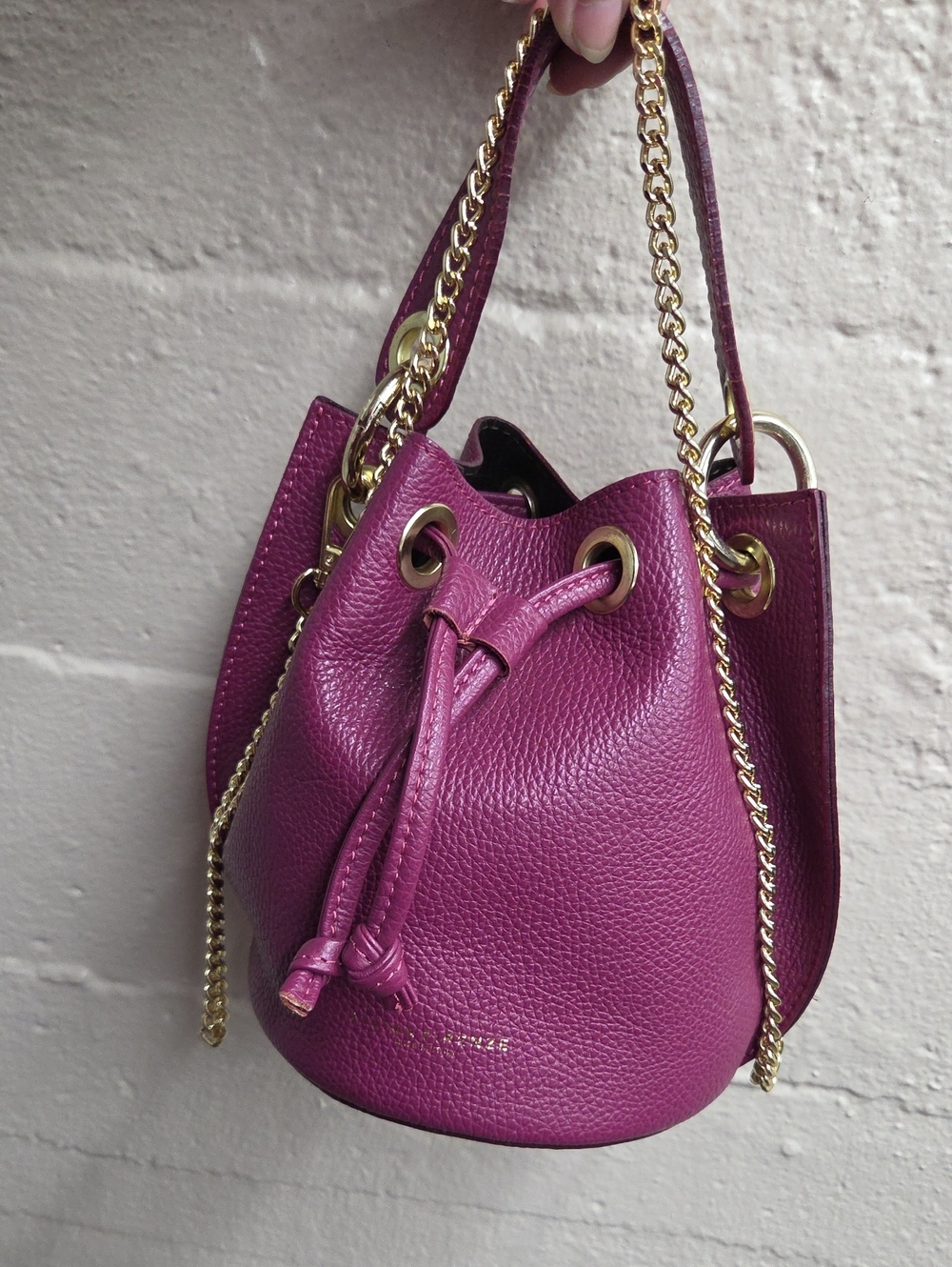 Divina Firenze Mini Drawstring Bucket Bag in Fuchsia with Gold Chain